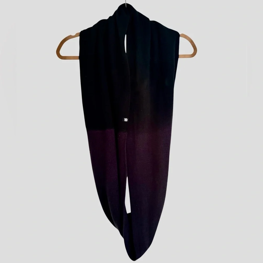 Burton Infinity Scarf Warm Winter Neck Warmer Black Purple Ombré One Size